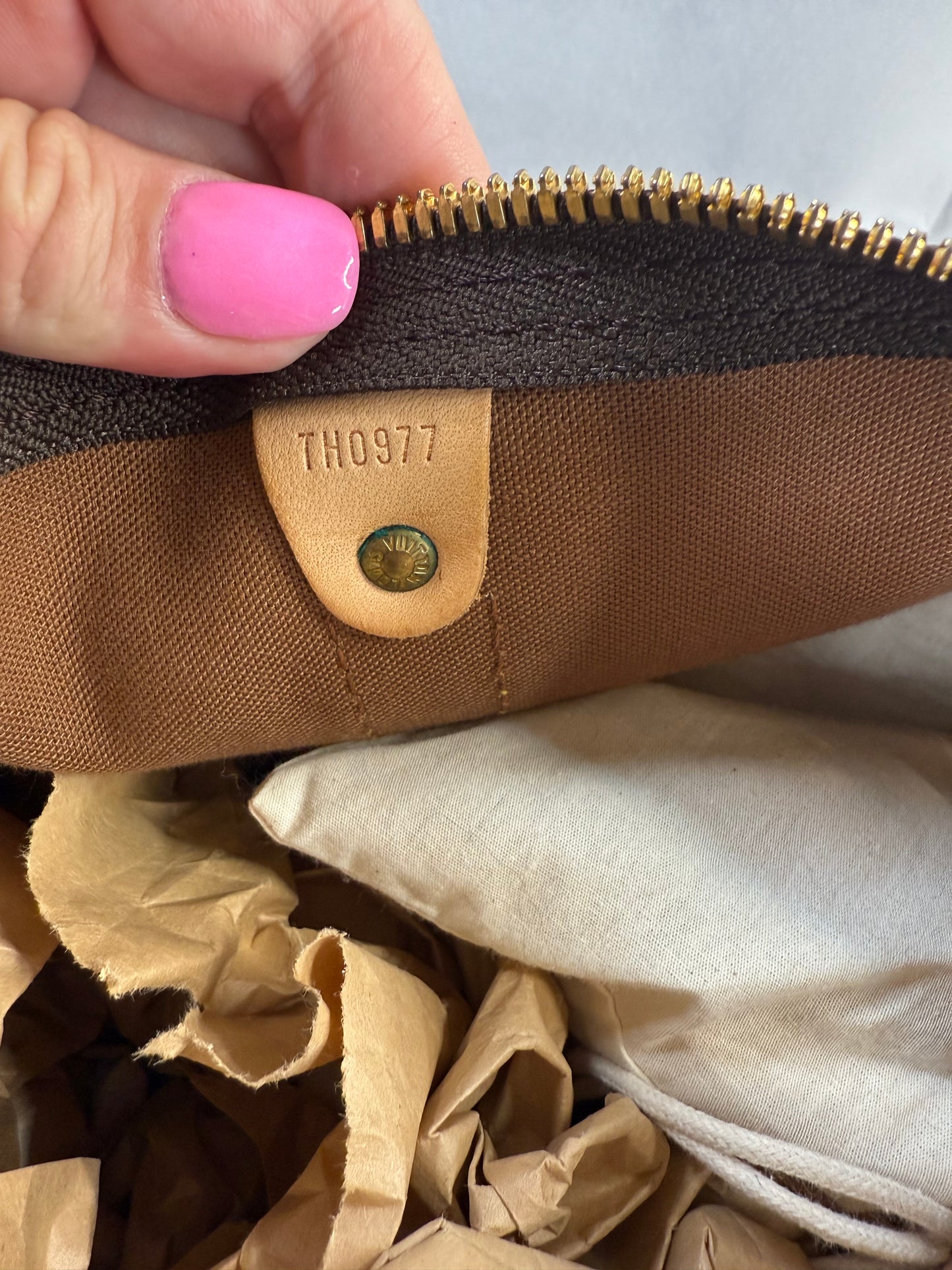 LOUIS VUITTON Keepall Bandouliere Monogram Canvas 50