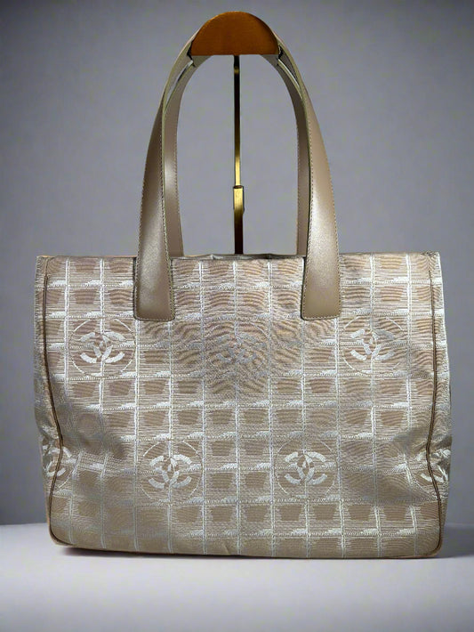 CHANEL Travel Tote