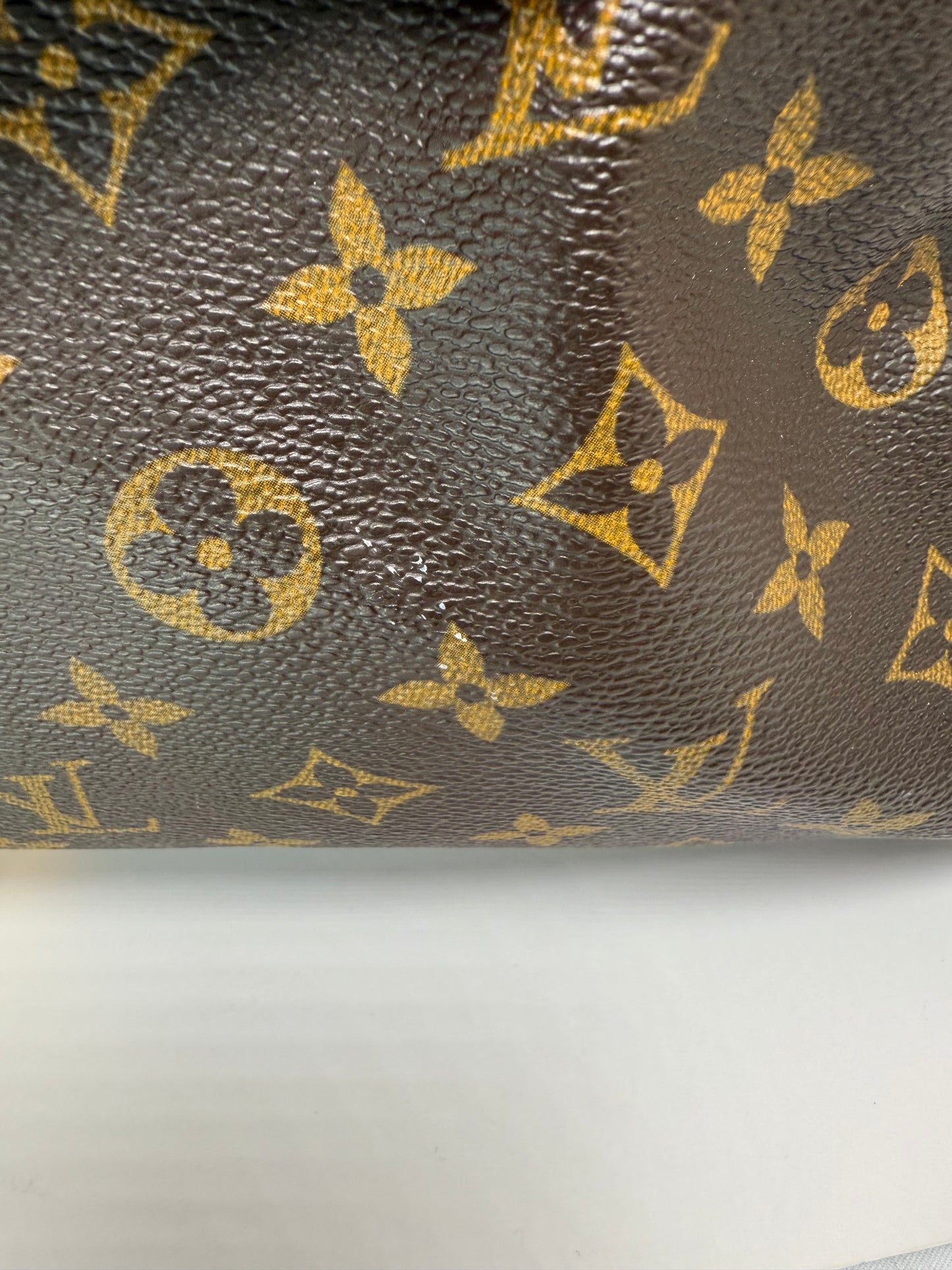 LOUIS VUITTON Keepall Bandouliere Monogram Canvas 50