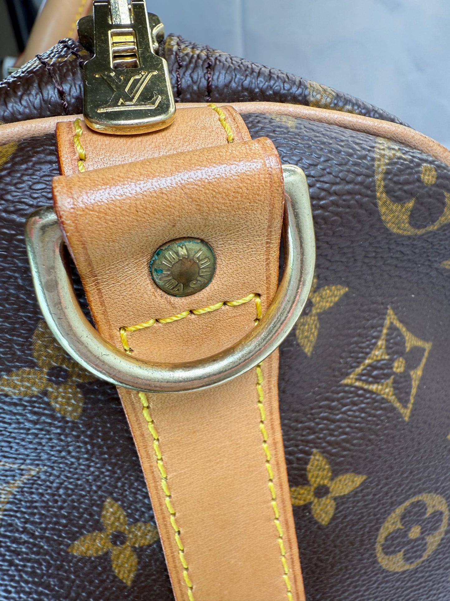 LOUIS VUITTON Keepall Bandouliere Monogram Canvas 50
