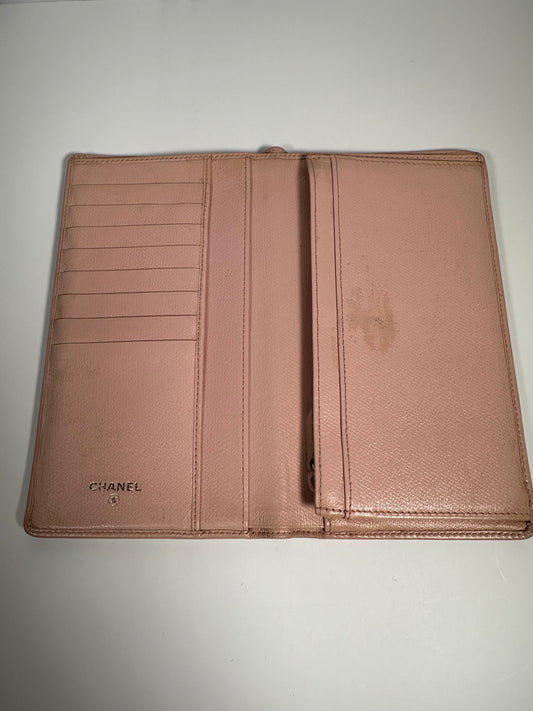 CHANEL Coco Button Wallet