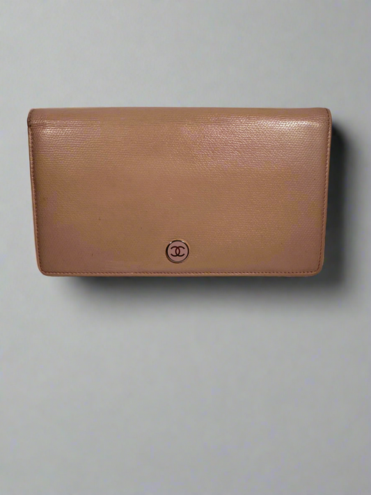CHANEL Coco Button Wallet