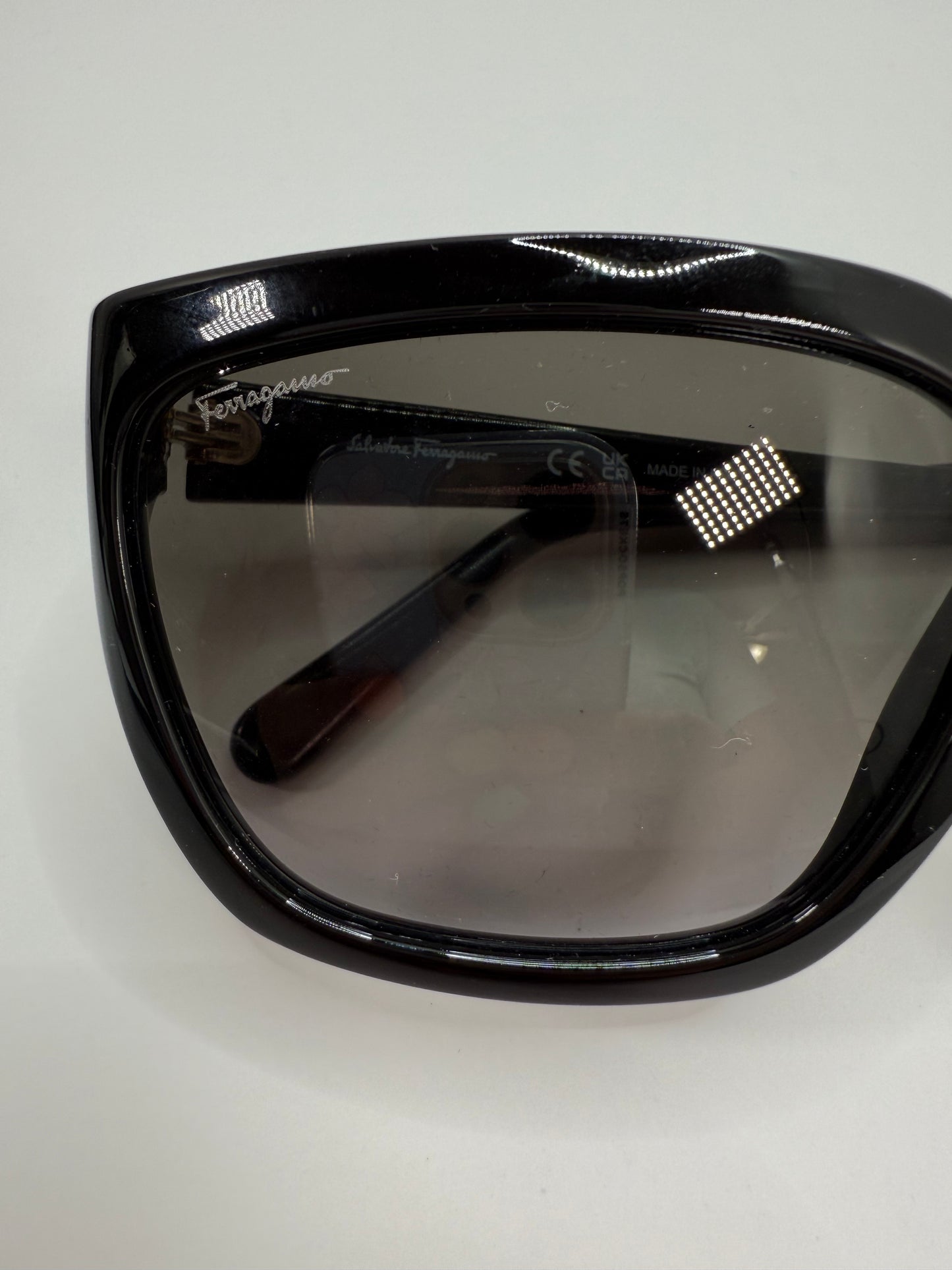 FERRAGAMO Sunglasses