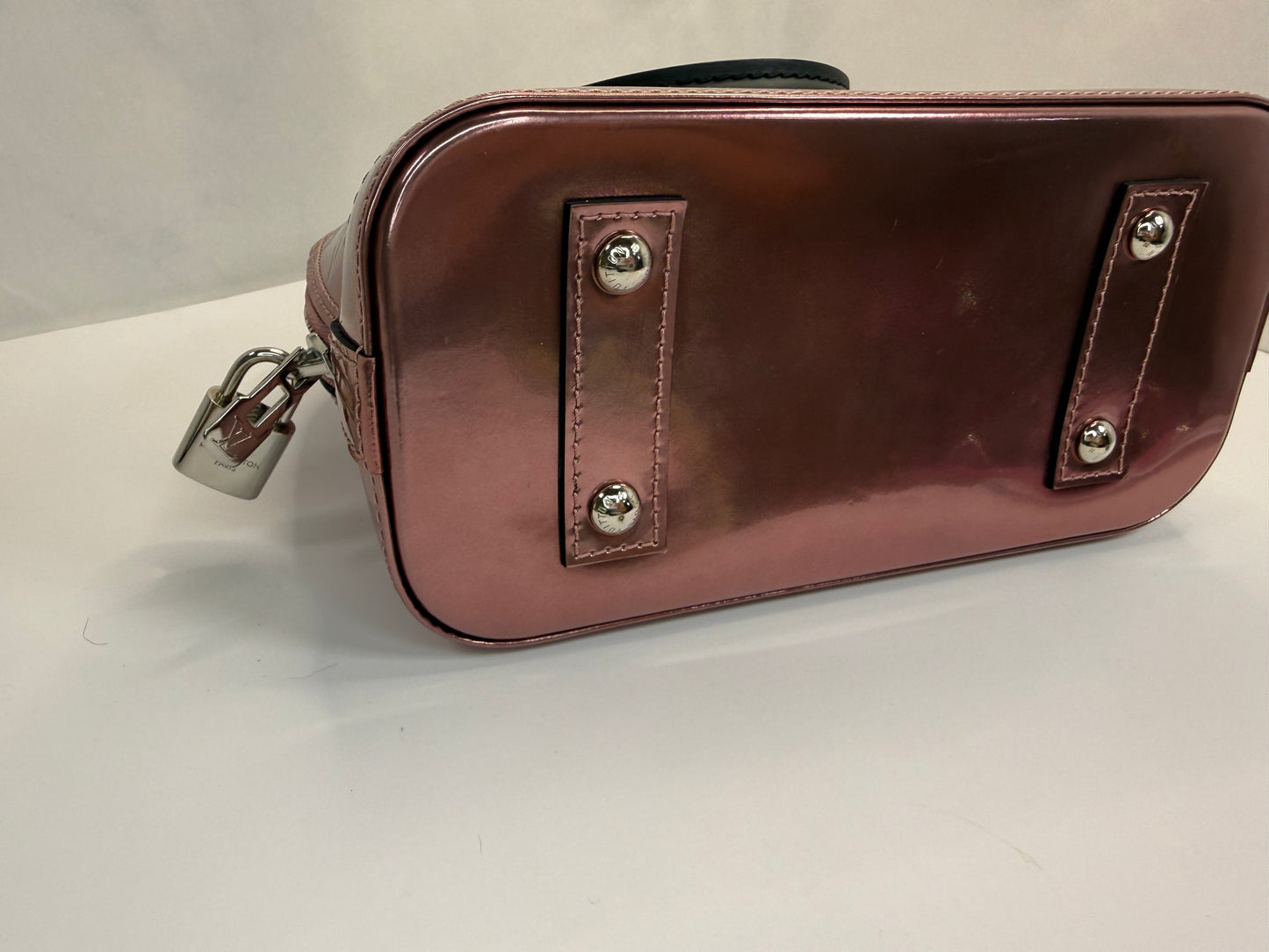 LOUIS VUITTON Alma BB Rose Cuivre (2017)