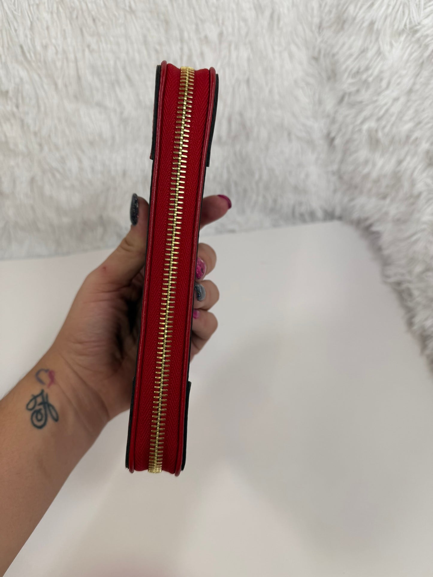 LOUIS VUITTON Retiro Zip Around Wallet