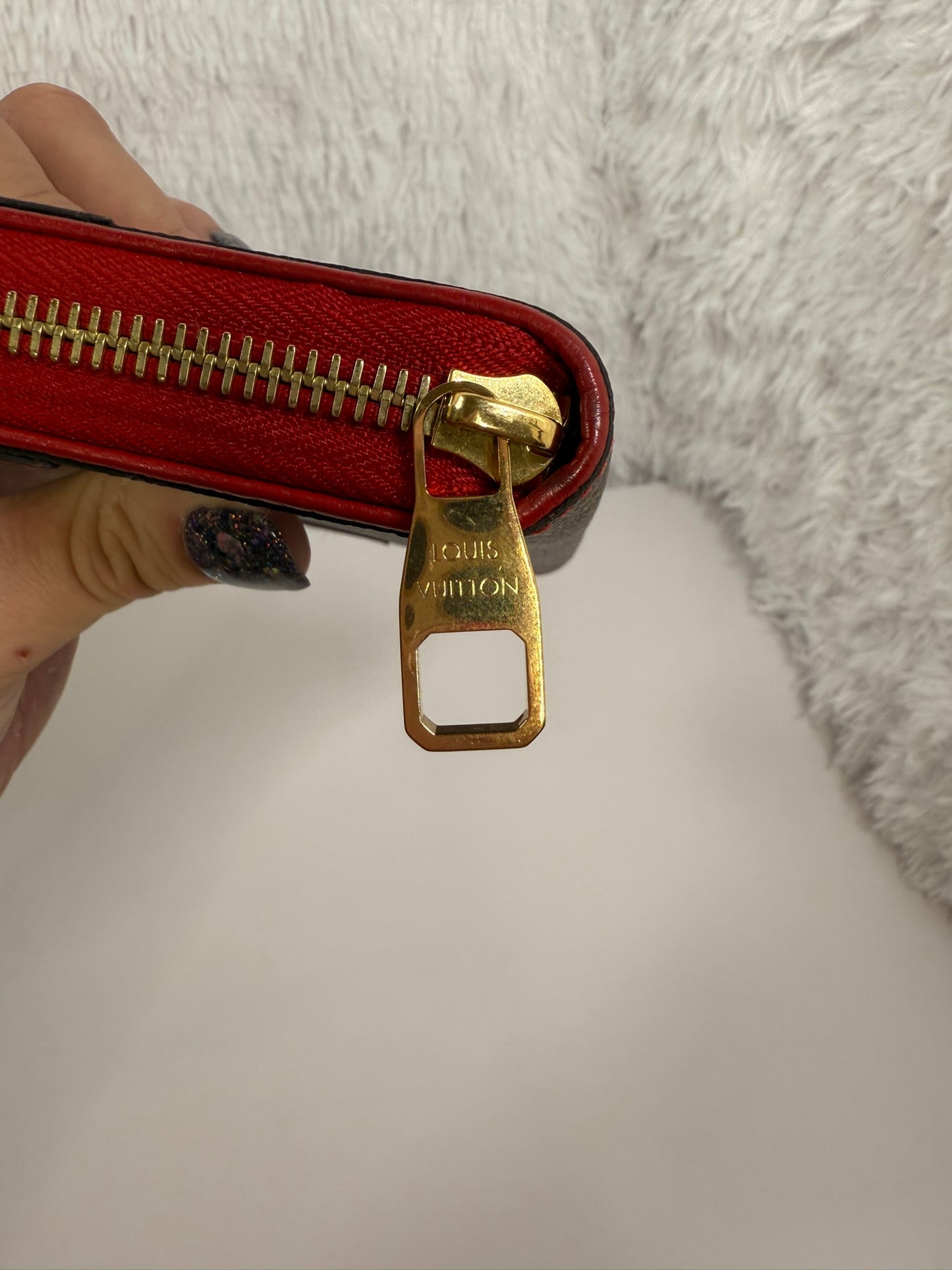 LOUIS VUITTON Retiro Zip Around Wallet