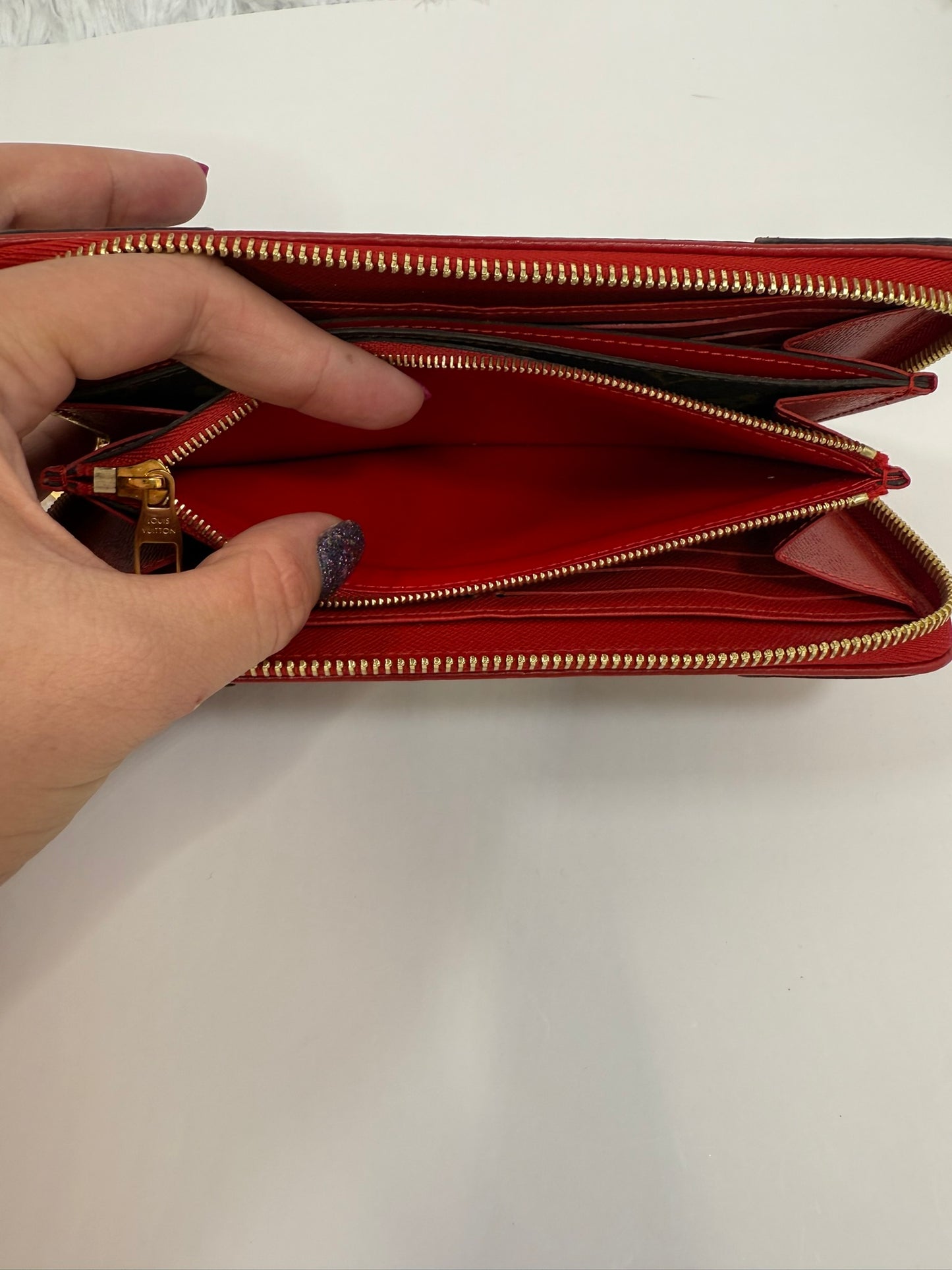LOUIS VUITTON Retiro Zip Around Wallet