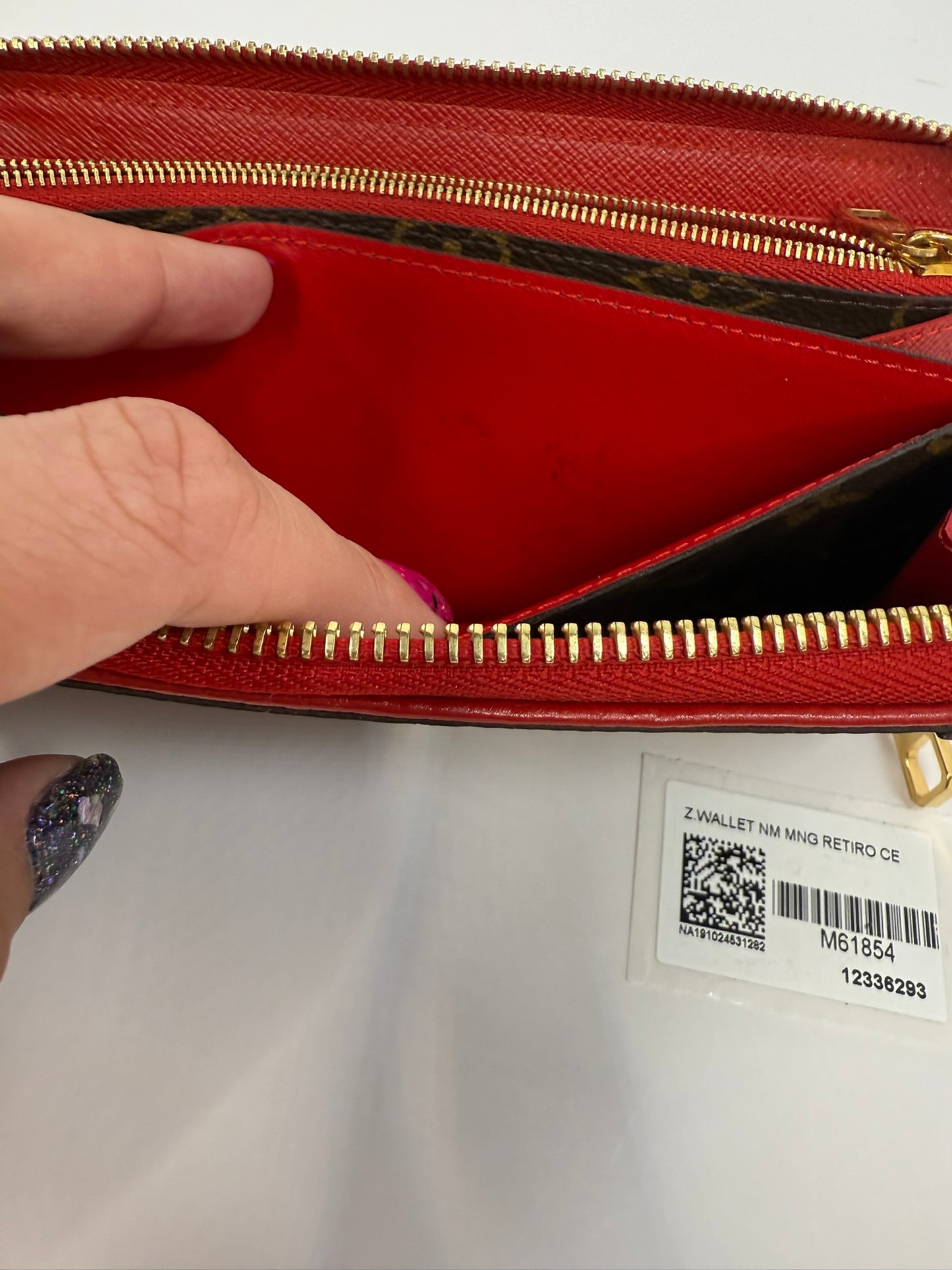 LOUIS VUITTON Retiro Zip Around Wallet