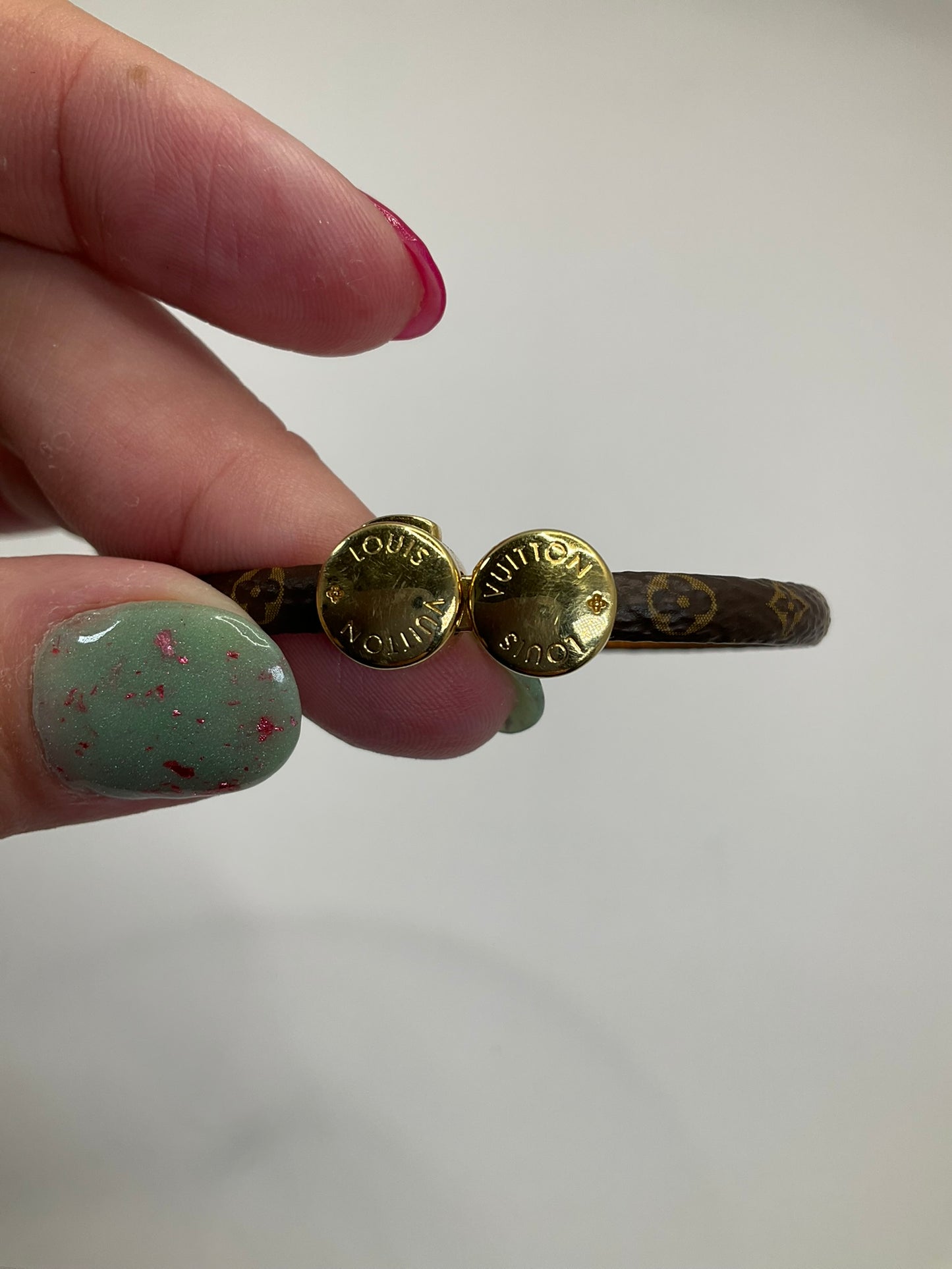 LOUIS VUITTON Historic Mini Monogram Bracelet (Size 19)