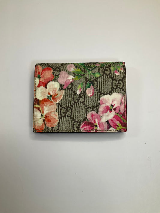 Gucci  GG Supreme Monogram Blooms Card Case Wallet Beige Multicolor Dry Rose