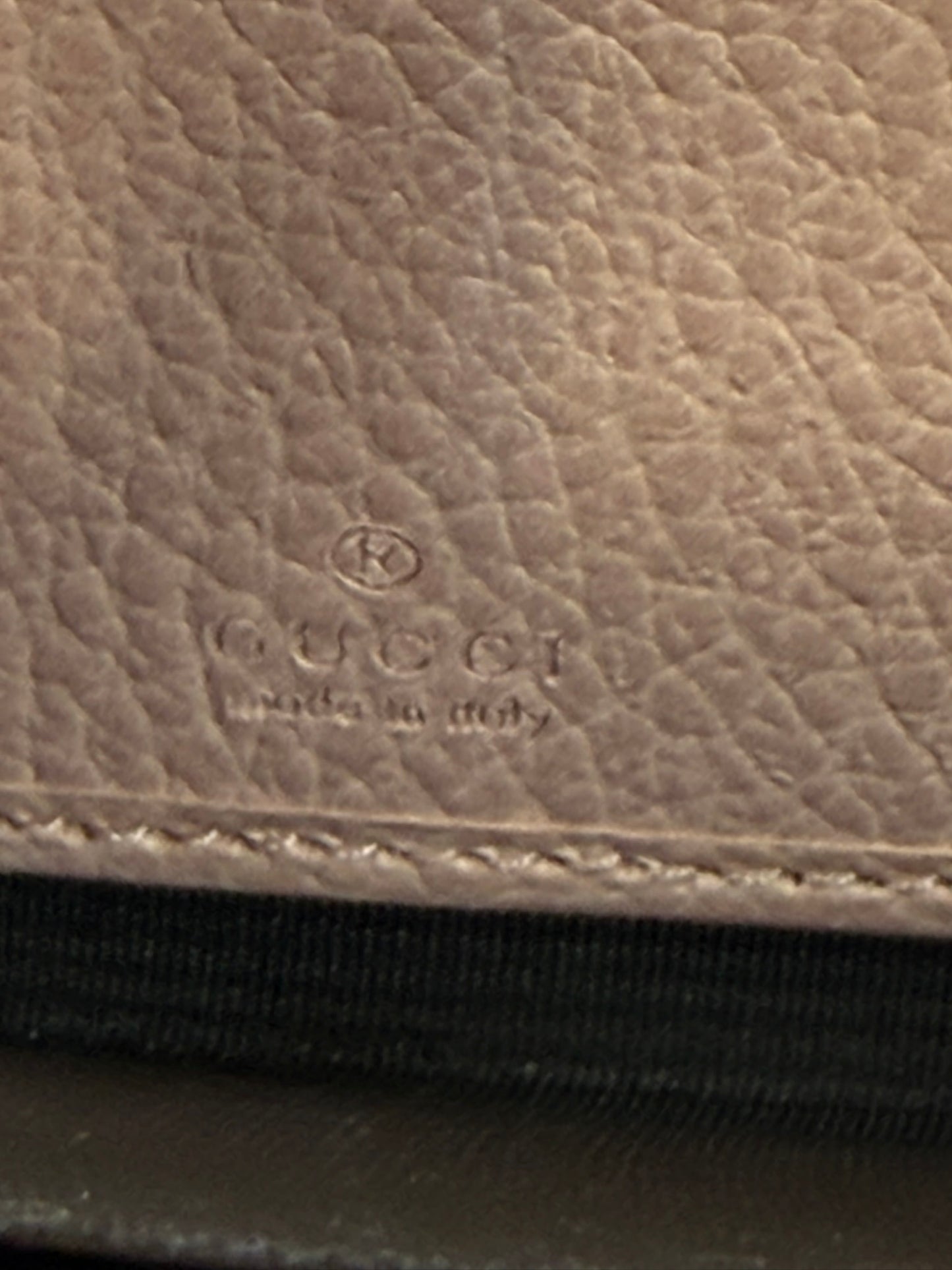 GUCCI Calfskin Wallet Pink
