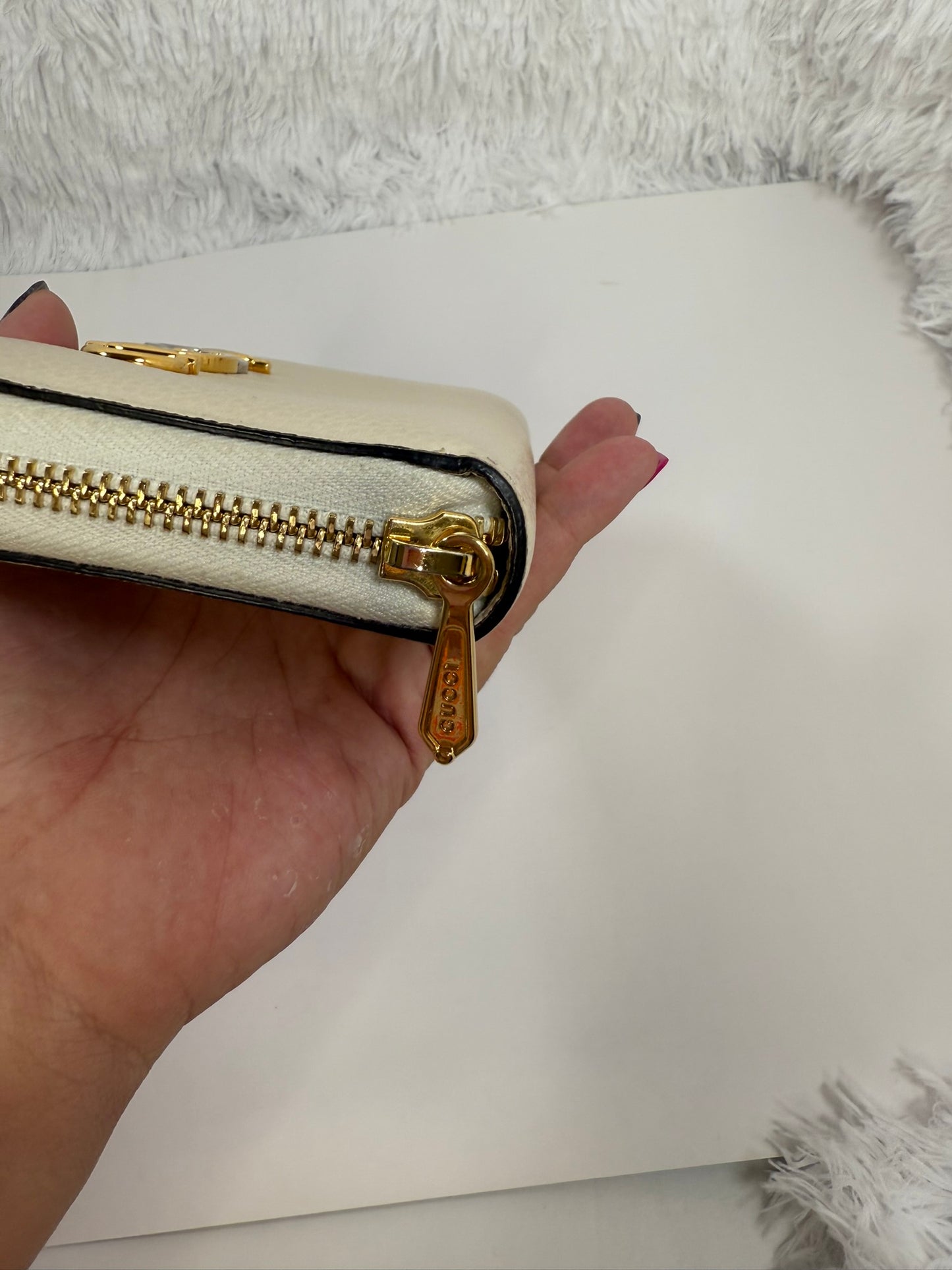 GUCCI Calfskin Zumi Zip Around Wallet