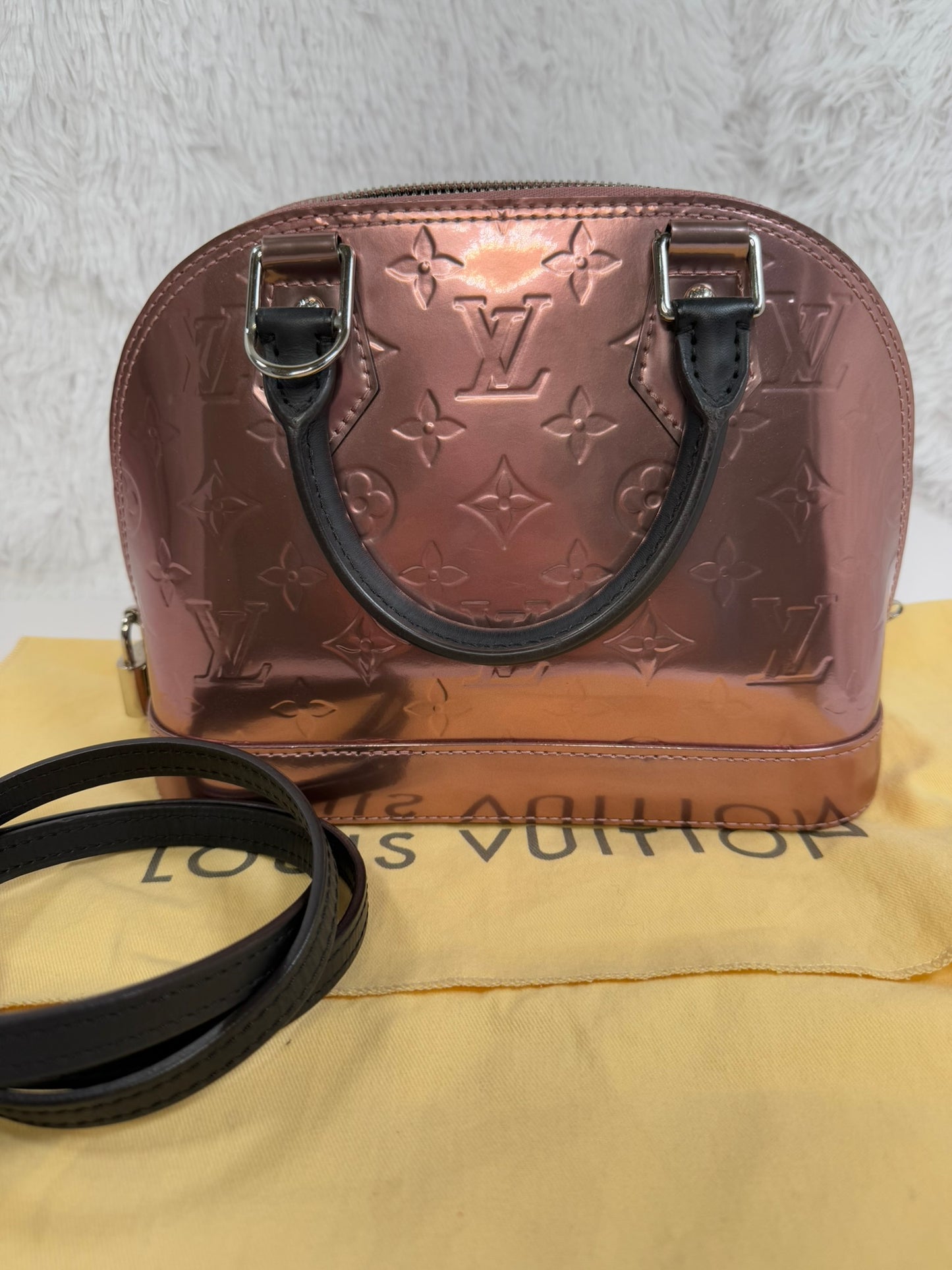 LOUIS VUITTON Alma BB Rose Cuivre (2017)