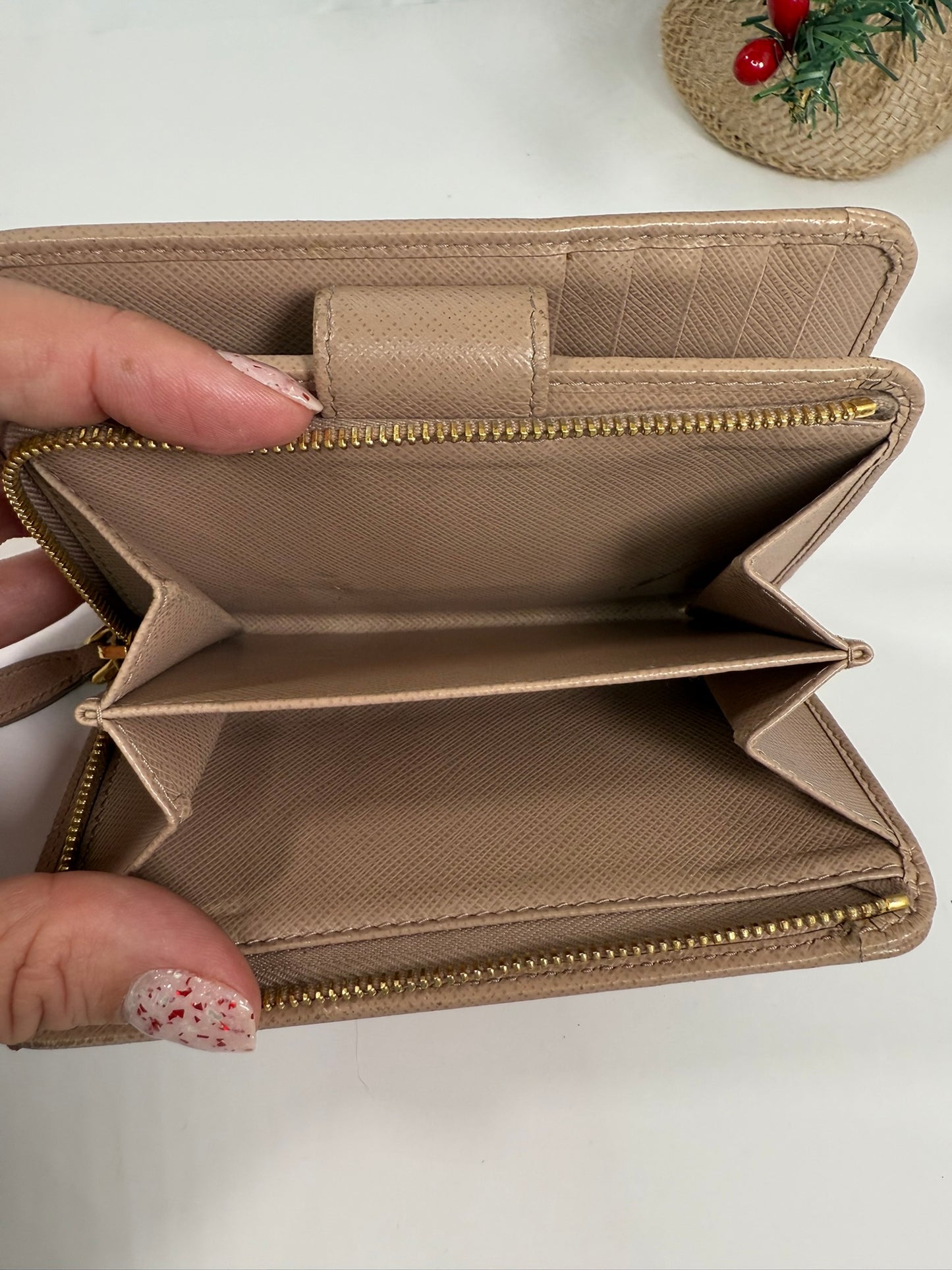PRADA Compact Saffiano Wallet
