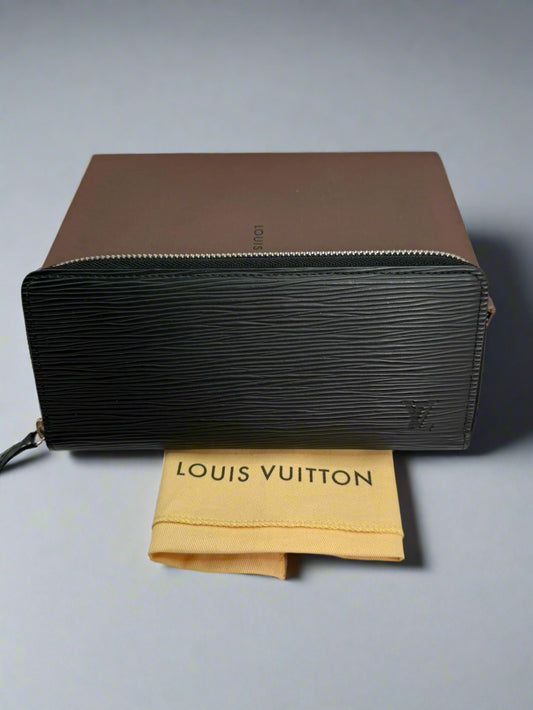 LOUIS VUITTON Clemence Wallet in Black Epi Leather