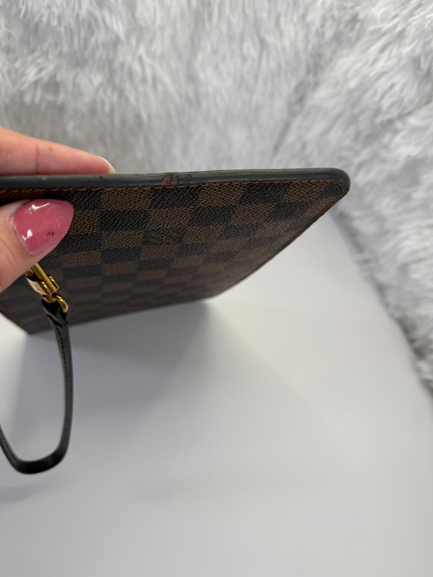 LOUIS VUITTON Neverful Pouch Damier Ebene