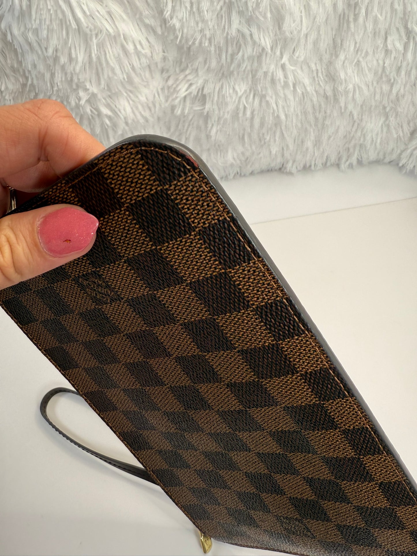 LOUIS VUITTON Neverful Pouch Damier Ebene