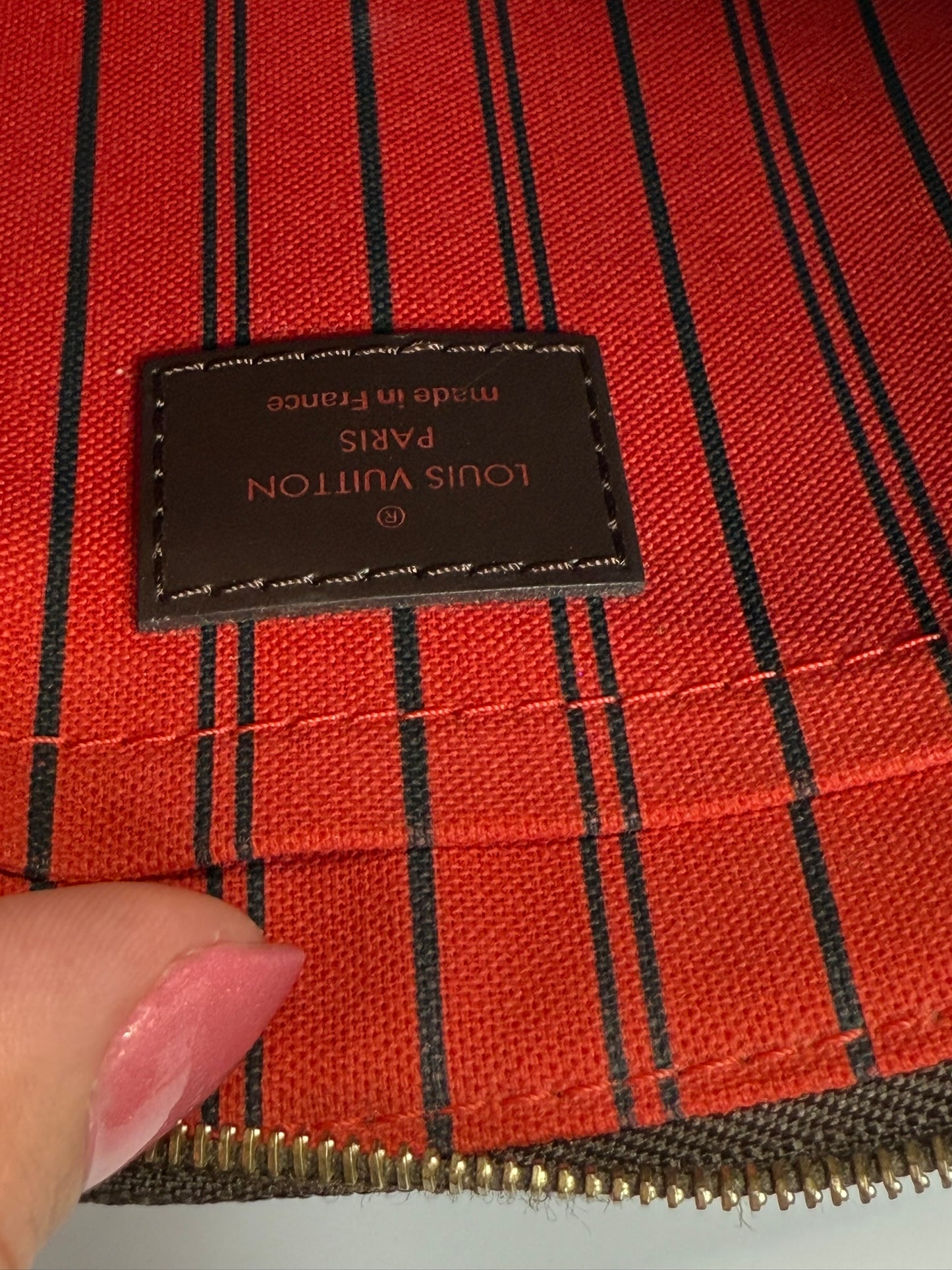 LOUIS VUITTON Neverful Pouch Damier Ebene