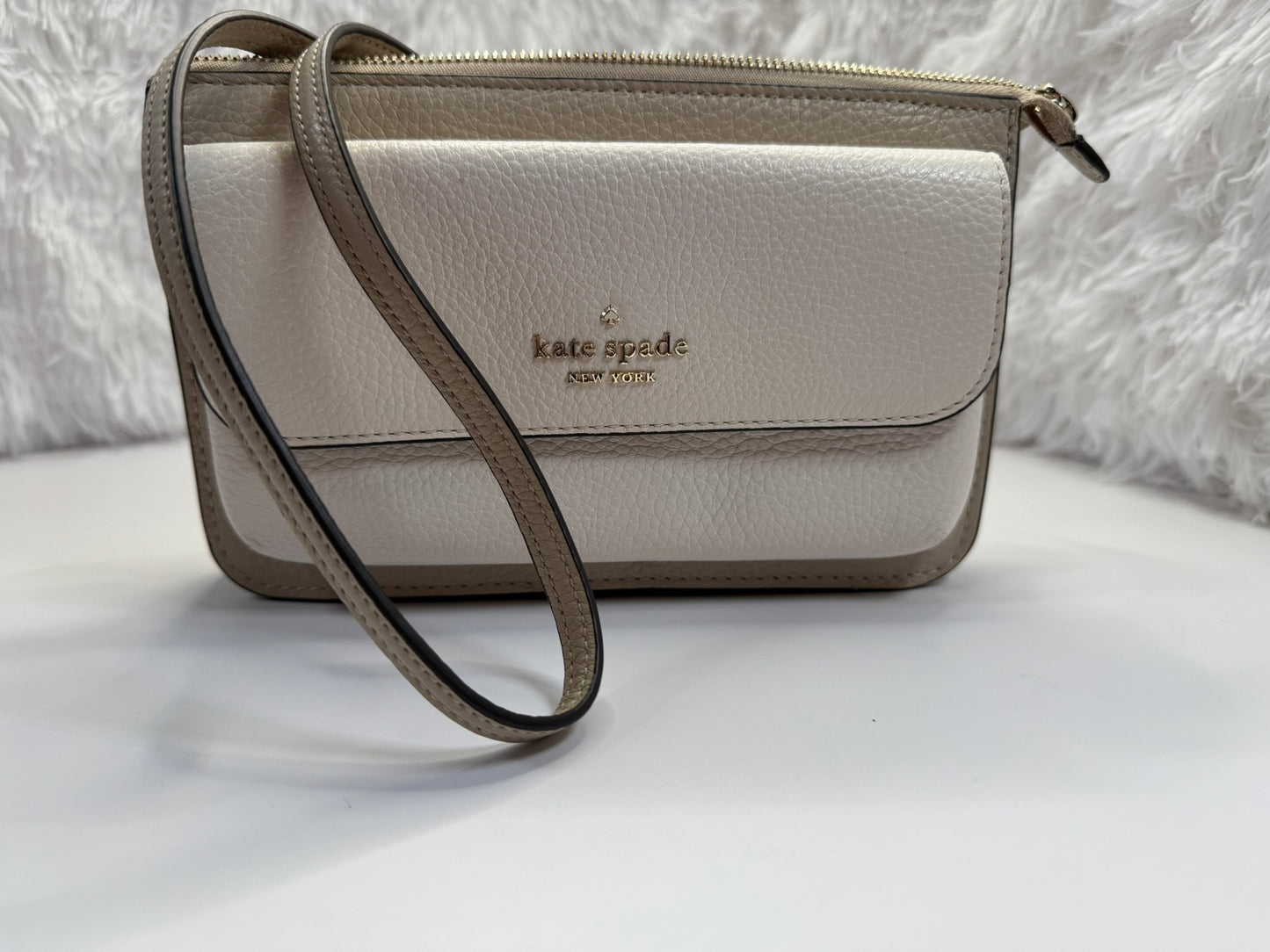 KATE SPADE Leila Small White/Beige Wallet on Chain