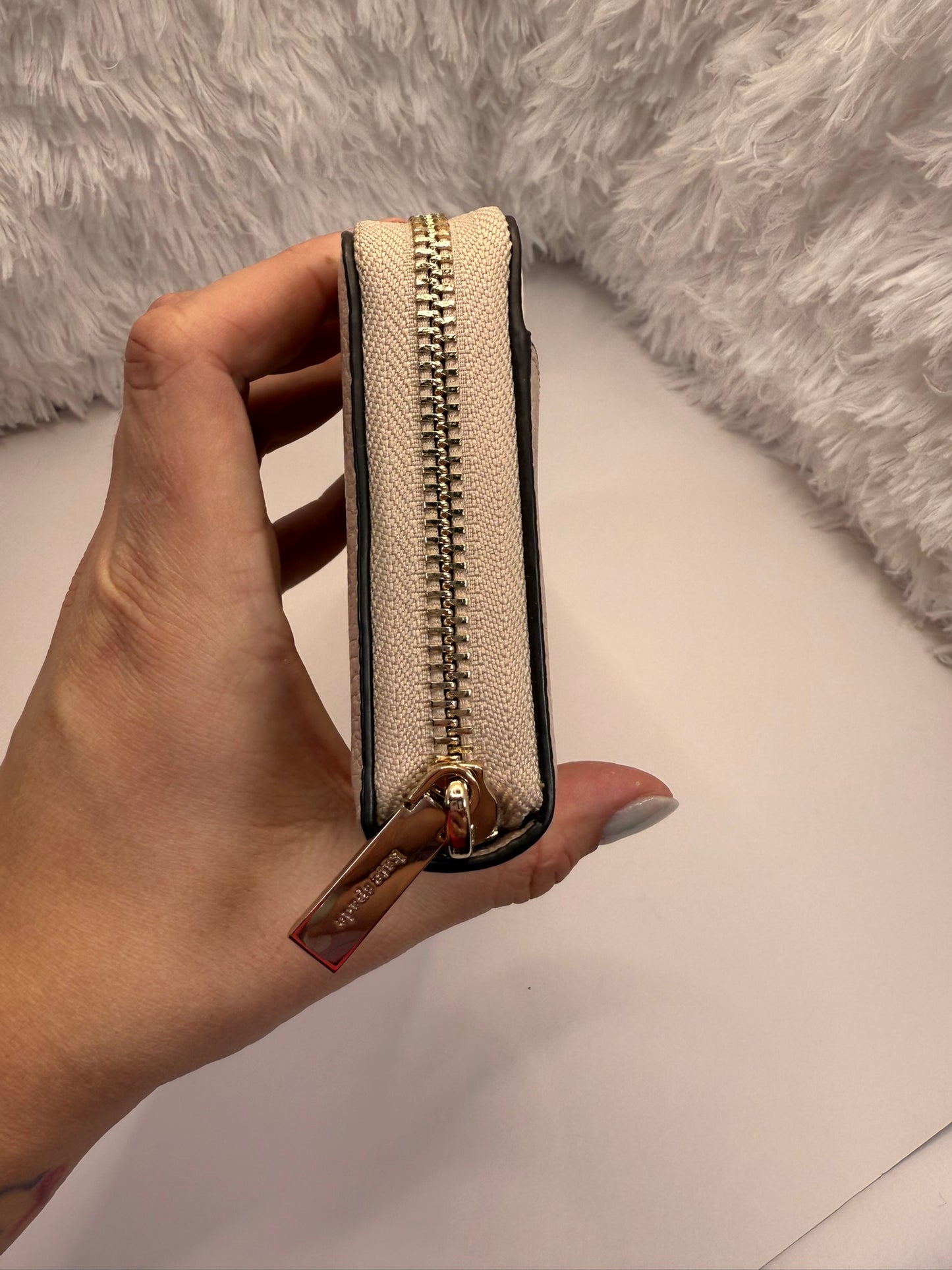 KATE SPADE White/Beige Wallet