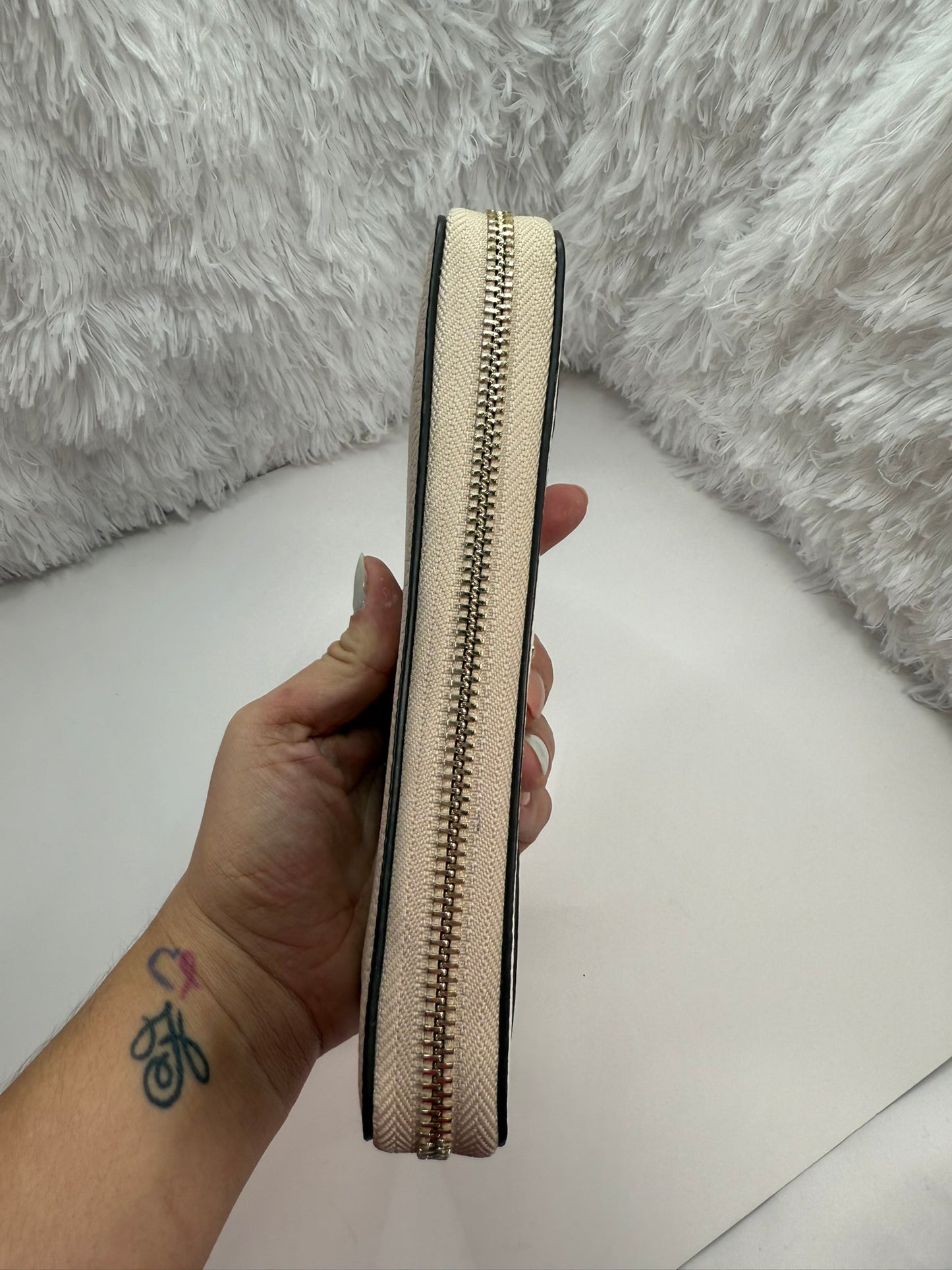 KATE SPADE White/Beige Wallet