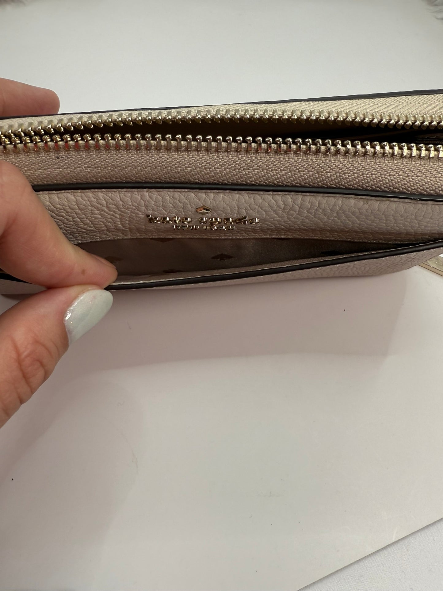 KATE SPADE White/Beige Wallet