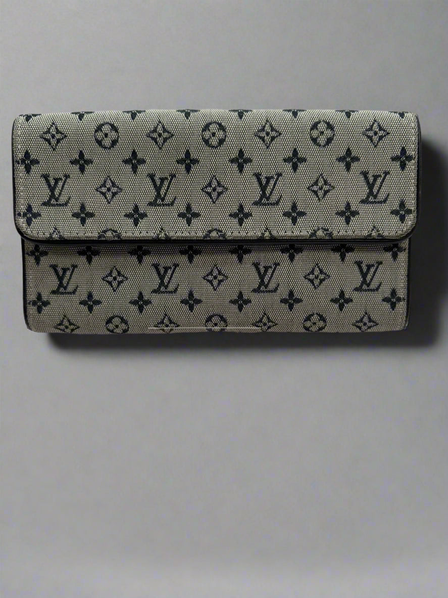 LOUIS VUITTON Navy Monogram Mini Lin International Wallet