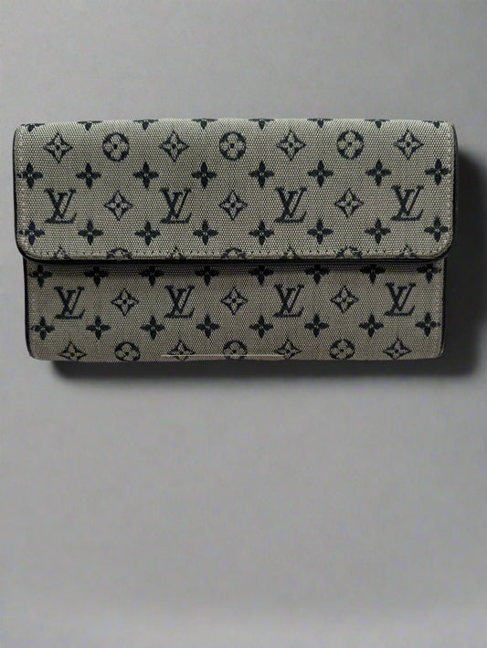 LOUIS VUITTON Navy Monogram Mini Lin International Wallet