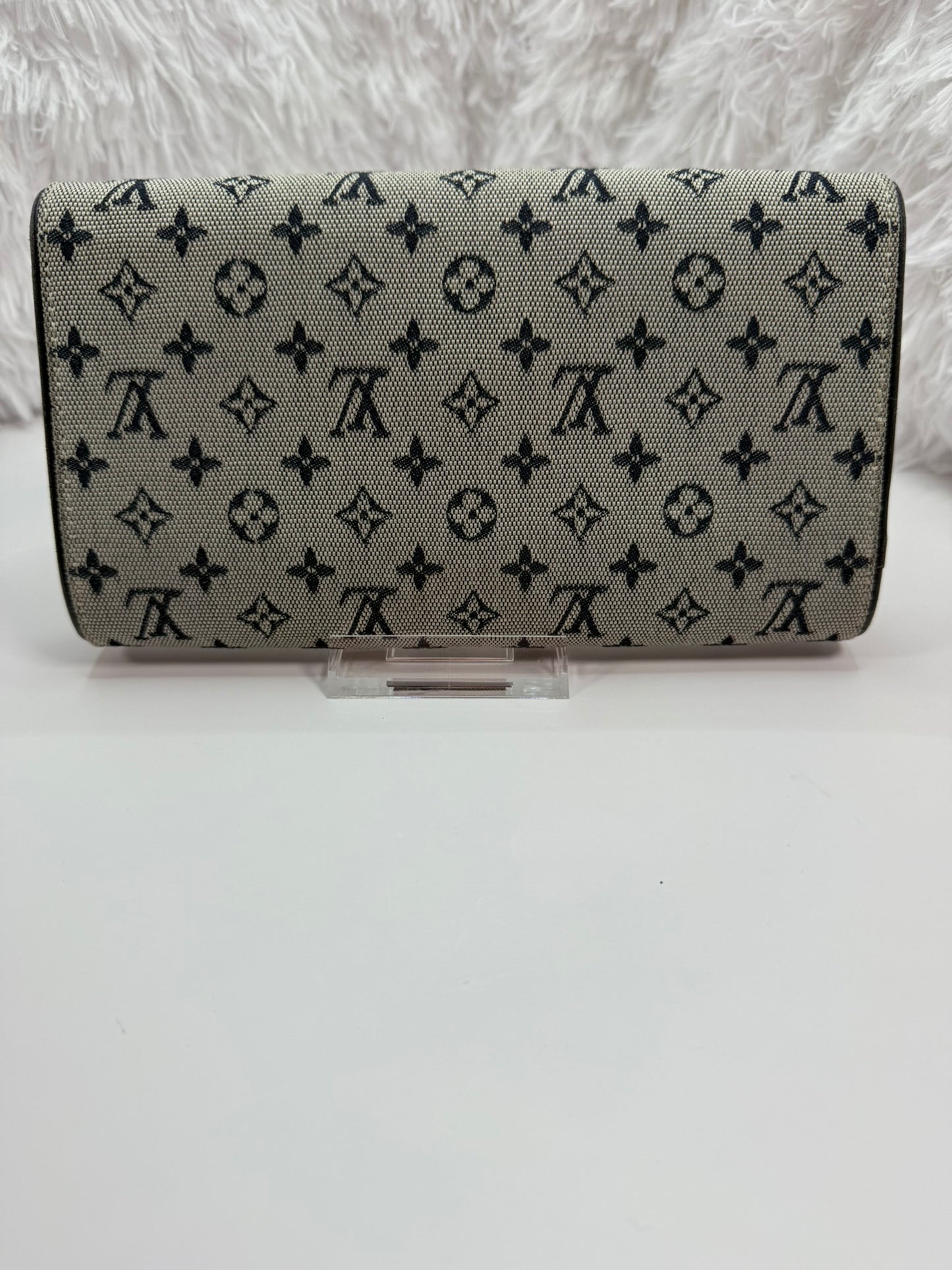 LOUIS VUITTON Navy Monogram Mini Lin International Wallet