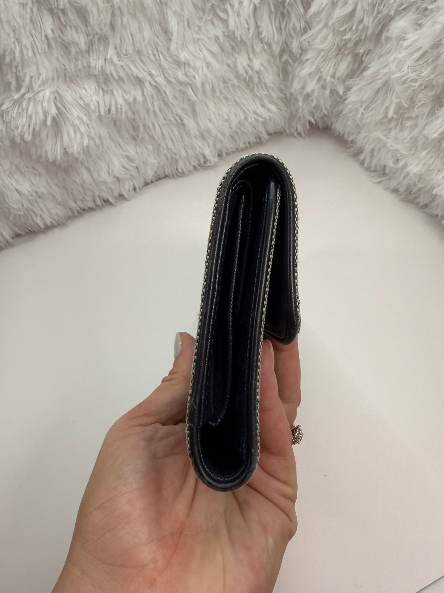 LOUIS VUITTON Navy Monogram Mini Lin International Wallet
