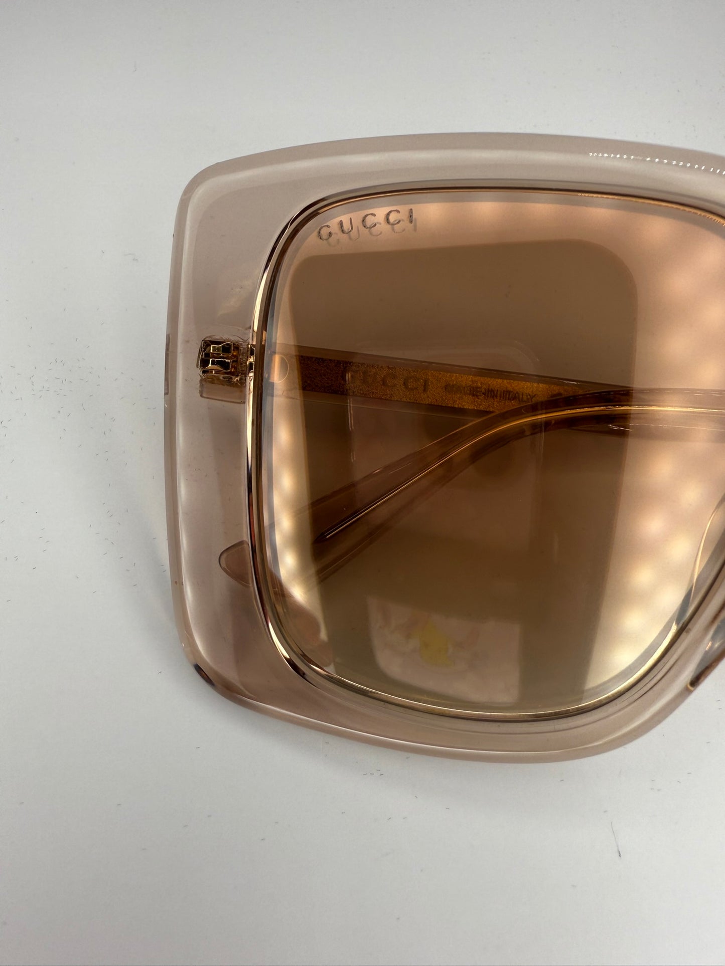GUCCI Oversized Beige Sunglasses