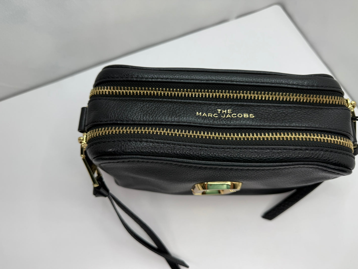 MARC JACOBS The Softshot 21 Leather Crossbody