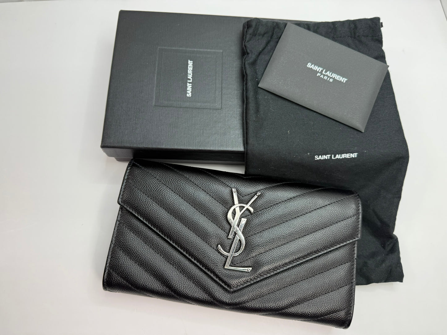 SAINT LAURENT Grain De Poudre Matelasse Chevron Monogram Flap Wallet Black