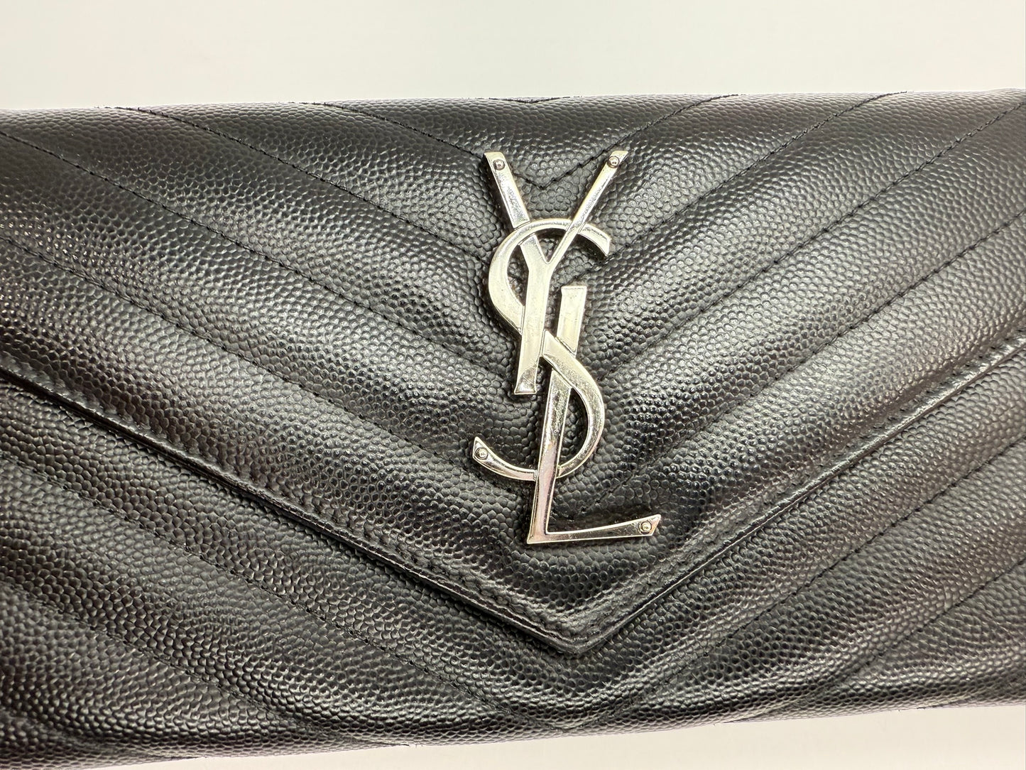SAINT LAURENT Grain De Poudre Matelasse Chevron Monogram Flap Wallet Black