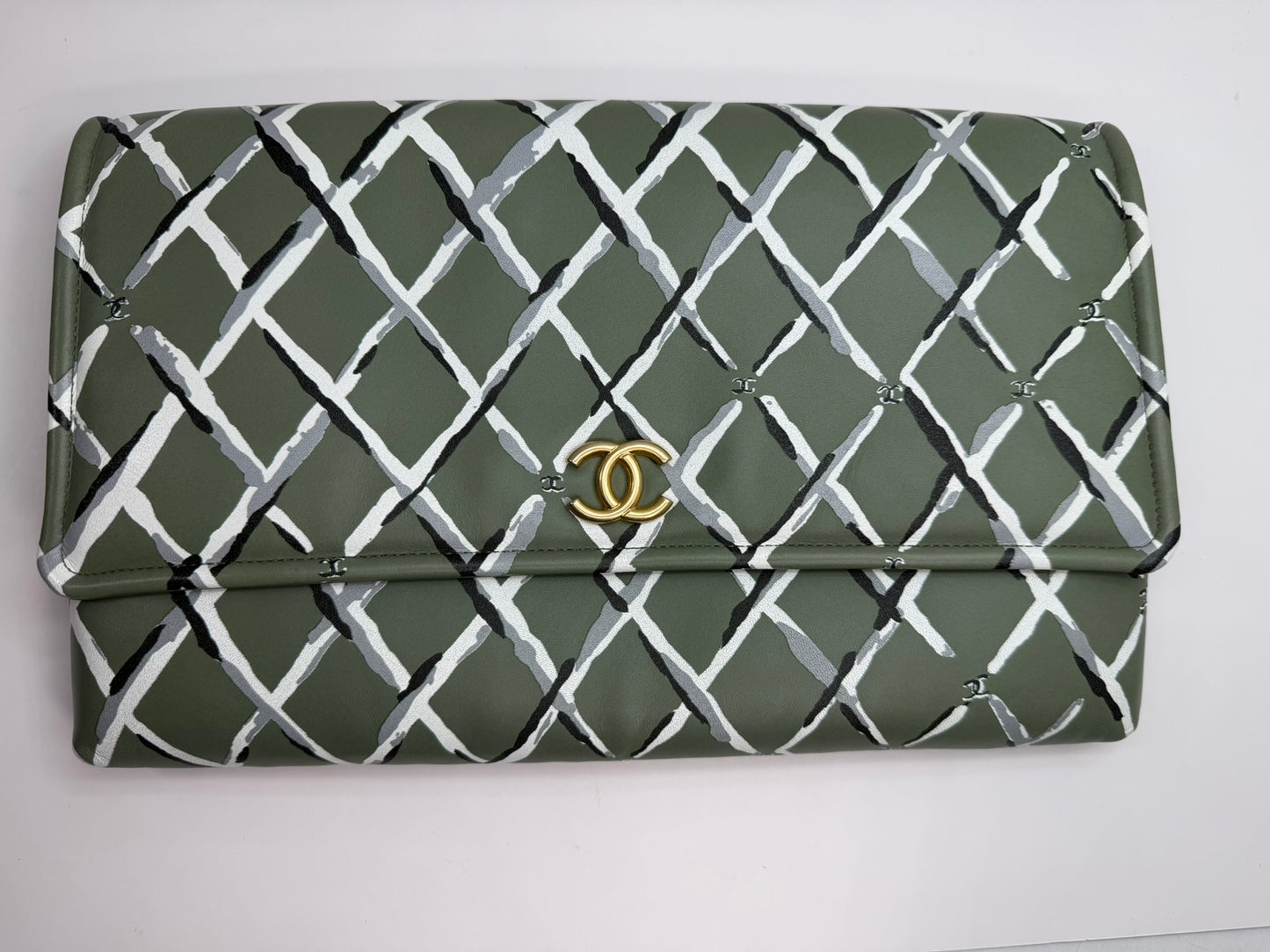 CHANEL 2018 Paris- Greece Painted Clutch