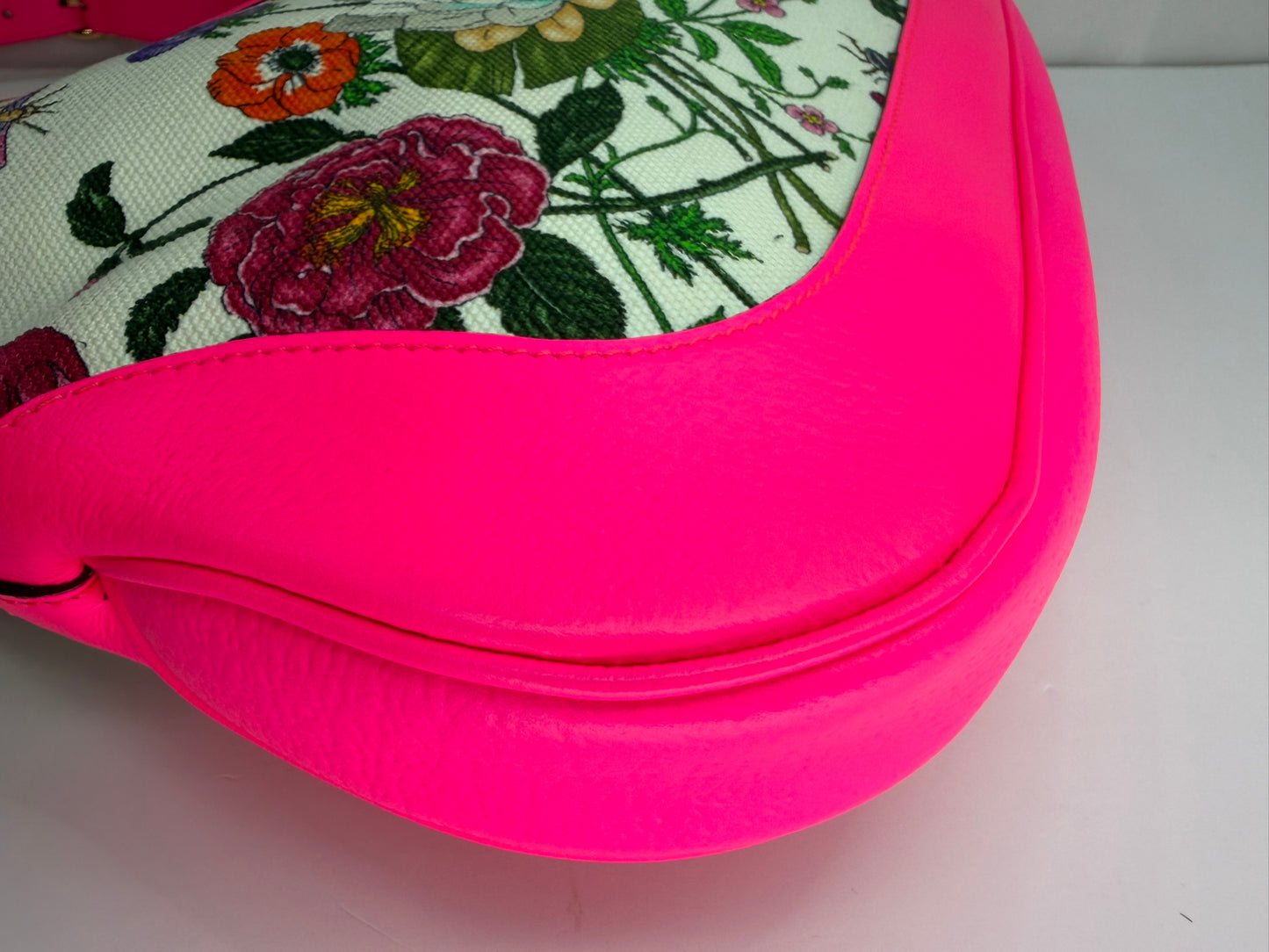 GUCCI Jackie Flora Medium Hobo